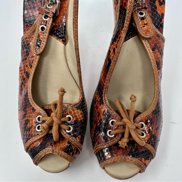 MICHAEL Michael Kors Orange Leather Snakeskin Wooden Heel Platform Sandals - Picture 5 of 7